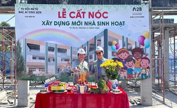 TOPPING CEREMONY OF THE ACTIVITIES HOUSE OF THE CONGREGATION OF BAC AI NURSINGS OF VINH SON